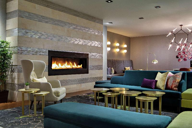 Doubletree by Hilton Fairfield - Lobi