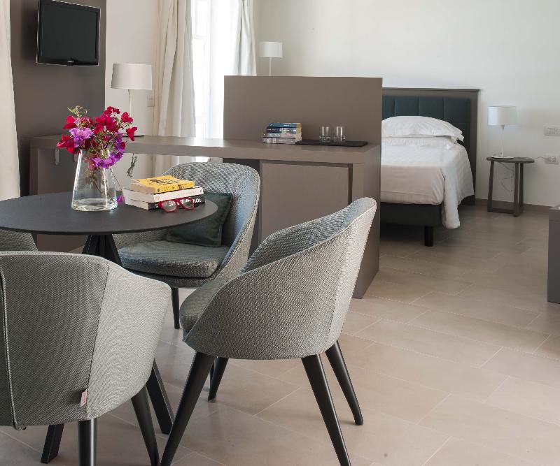 Coluccia Hotel & Beach Club - Oda