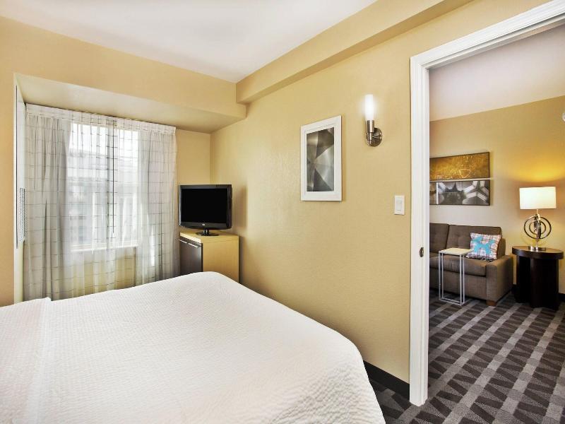 Towneplace Suites Republic Airport Long Island/Far - Oda