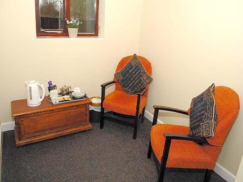 Marsham Arms Coaching Inn - Oda