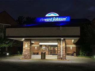 Howard Johnson Hotel by Wyndham Newark Airport otel fotoğrafı