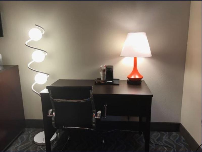 Howard Johnson Hotel by Wyndham Newark Airport - Oda
