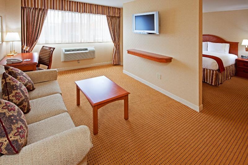 Holiday Inn Express Lynbrook - Rockville Centre - Genel