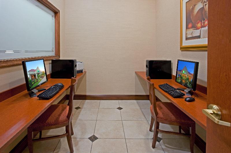 Holiday Inn Express Lynbrook - Rockville Centre - Genel