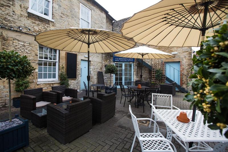 The Blue Boar - Teras