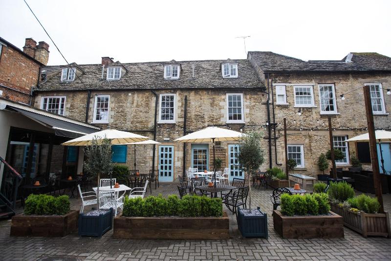The Blue Boar - Teras