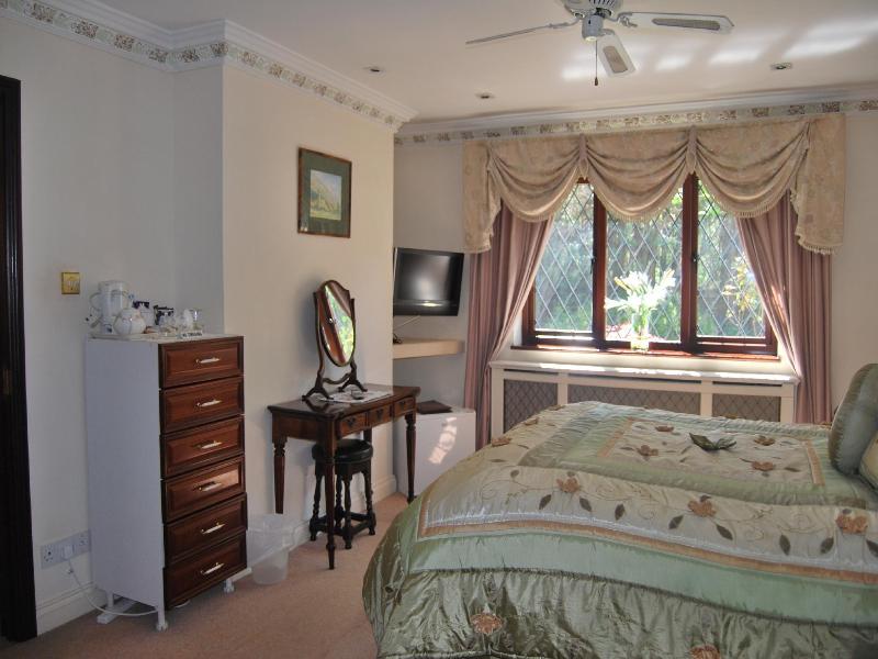 Cotswold House - Guest house - Oda