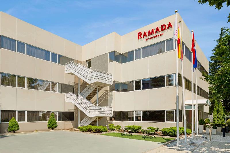 Ramada by Wyndham Madrid Tres Cantos - Genel
