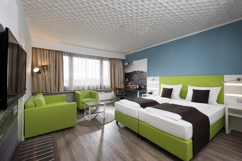 Offenburg City Hotel by Belvilla - Oda