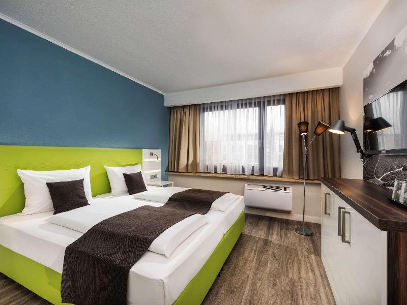 Offenburg City Hotel by Belvilla - Oda
