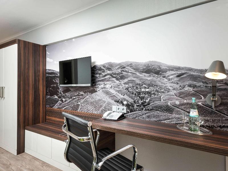 Offenburg City Hotel by Belvilla - Oda