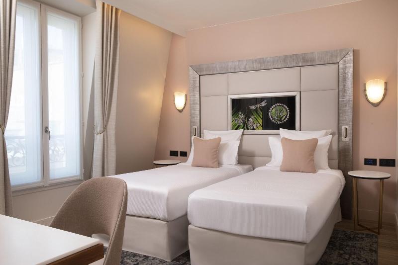 Hôtel des Champs-Élysées - Genel