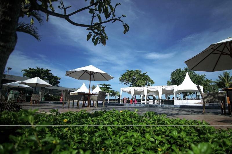 Pangeran Beach - Havuz