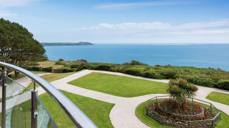 The Carlyon Bay - Genel