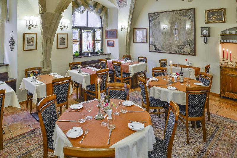 Cerny Slon - Restoran