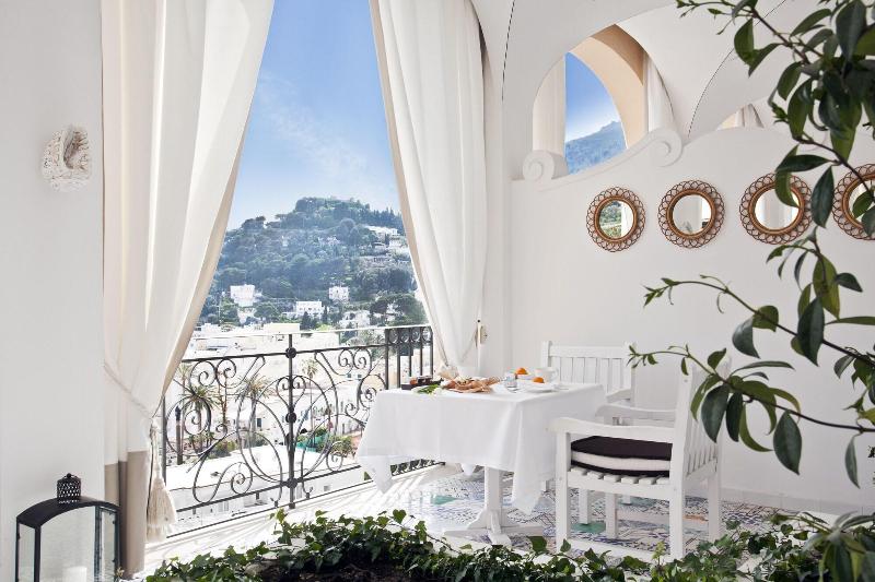Capri Tiberio Palace Hotel & Spa - Oda
