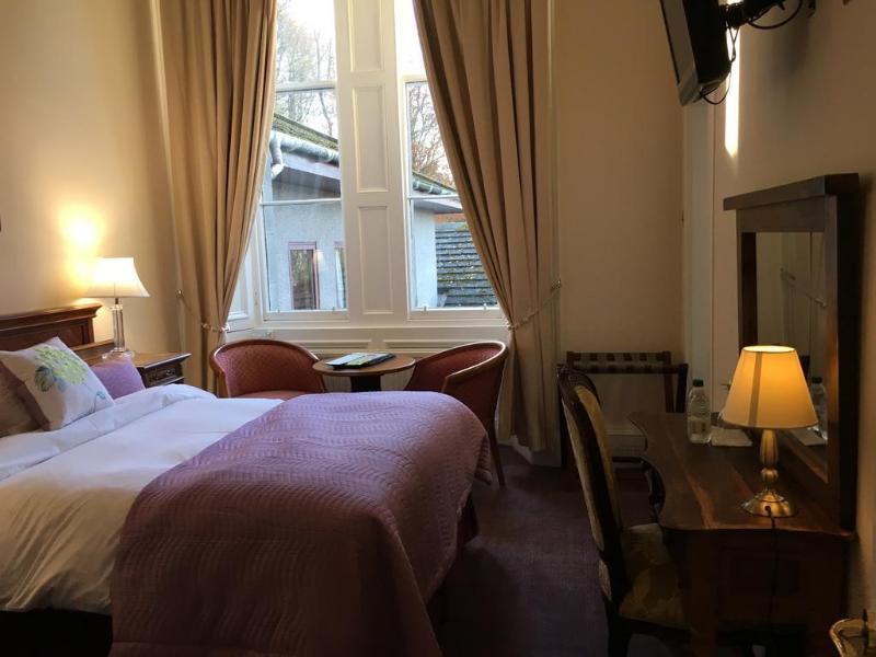 Mansfield House - Genel