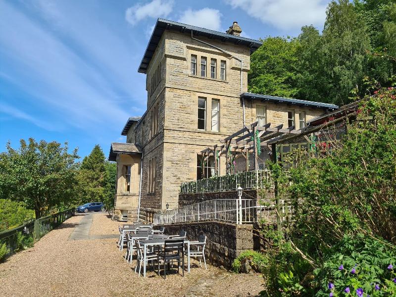 Mansfield House - Genel