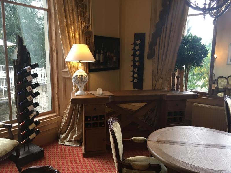 Mansfield House - Genel