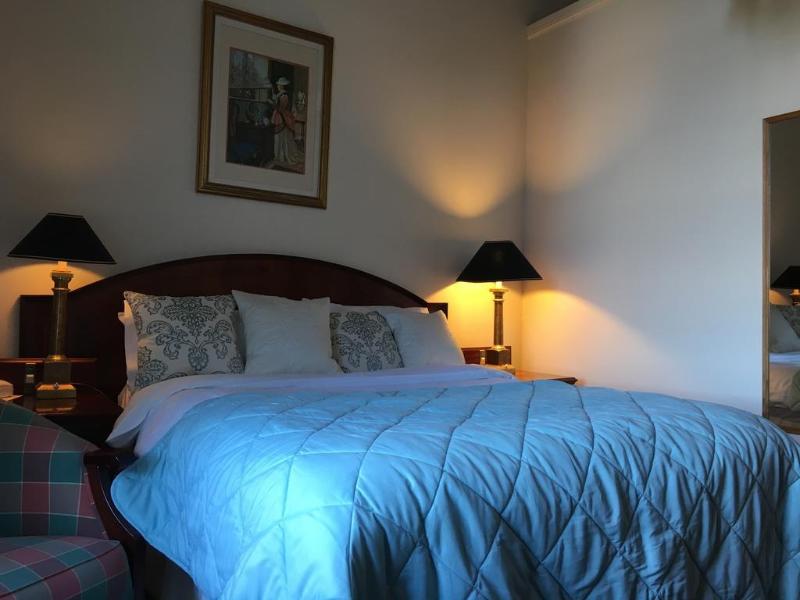 Mansfield House - Genel