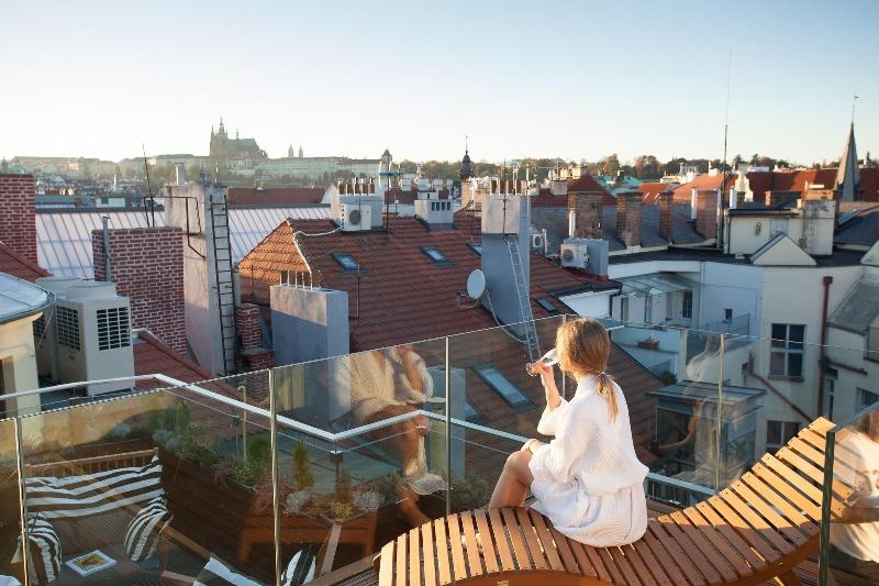 Old Town Square Hotel - Havuz