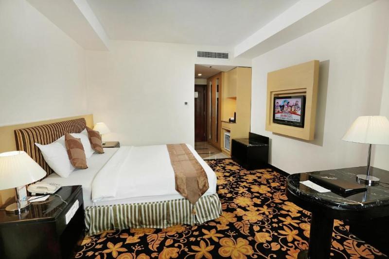 Rocky Plaza Hotel Padang - Oda