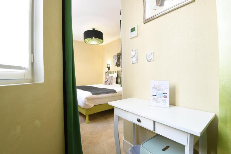 Le Pavillon - Genel