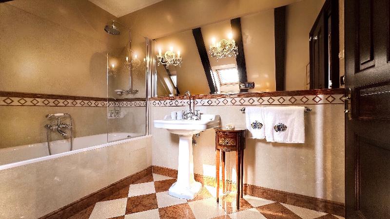Alchymist Prague Castle Suites Hotel - Oda