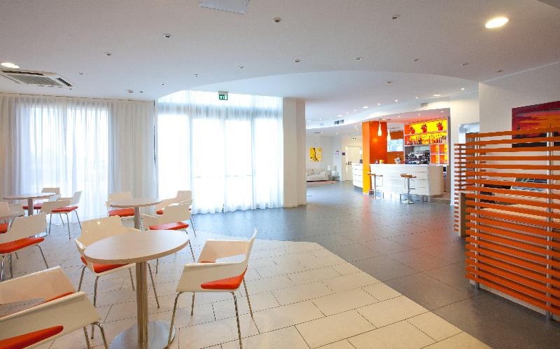 Holiday Inn Express Reggio Emilia - Lobi