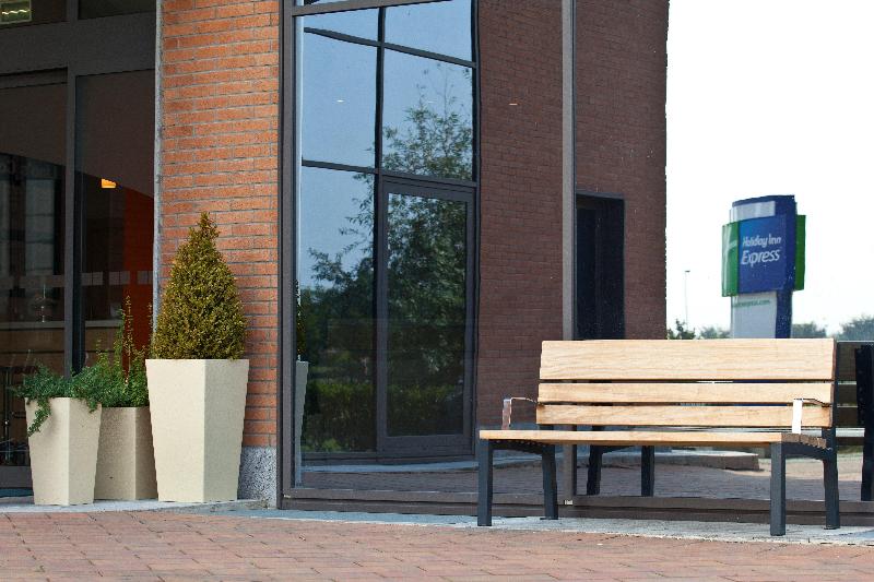 Holiday Inn Express Reggio Emilia - Genel