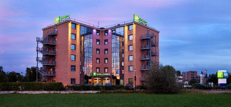 Holiday Inn Express Reggio Emilia - Genel