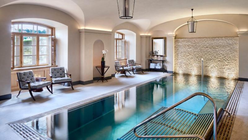 Four Seasons Hotel Prague - Havuz