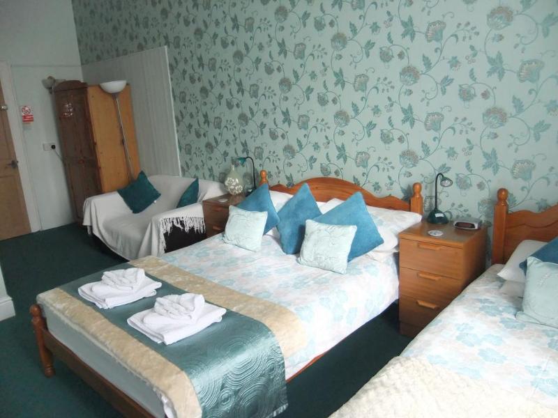 College Guest House - Genel