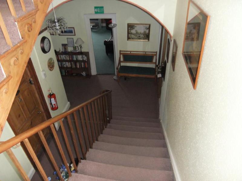 College Guest House - Genel