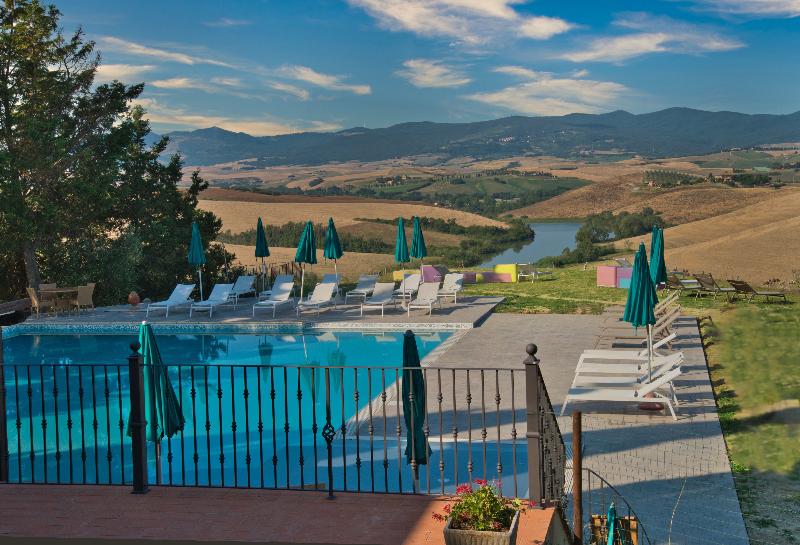 Diacceroni B&B Organic Farmhouse - Havuz