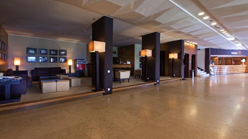 Carcavelos Beach Hotel - Lobi