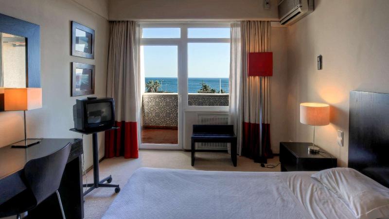 Carcavelos Beach Hotel - Oda