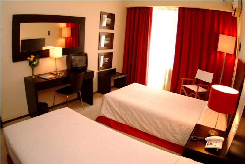 Carcavelos Beach Hotel - Oda