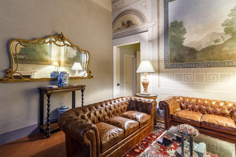 Residenza D'Epoca Puccini - Lobi