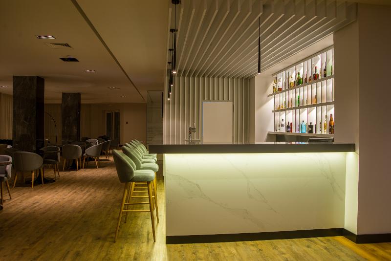 Hotel Covilha Affiliated by Melia - Bar