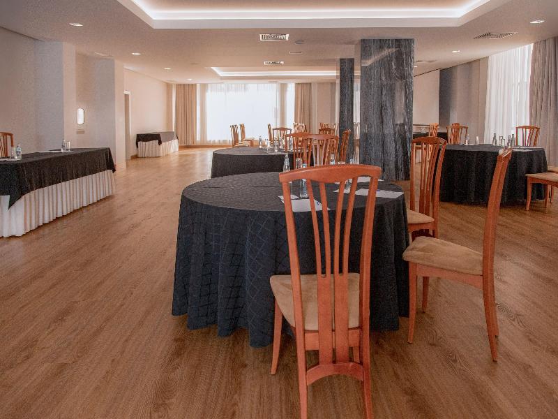 Hotel Covilha Affiliated by Melia - Toplantı