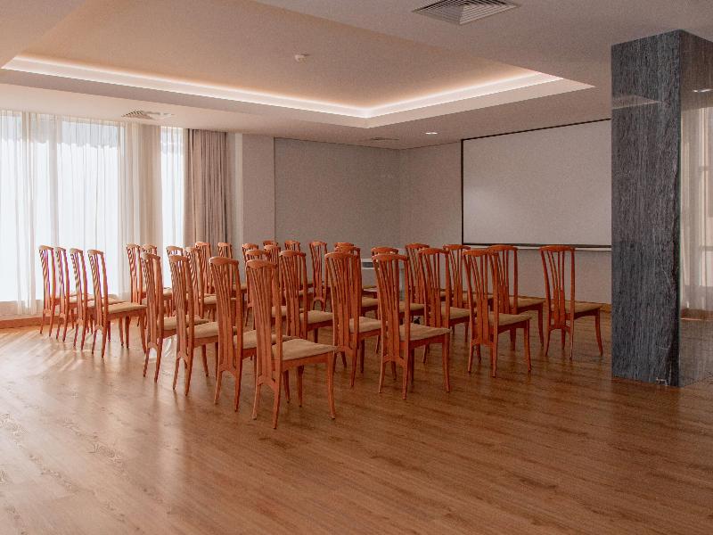 Hotel Covilha Affiliated by Melia - Toplantı