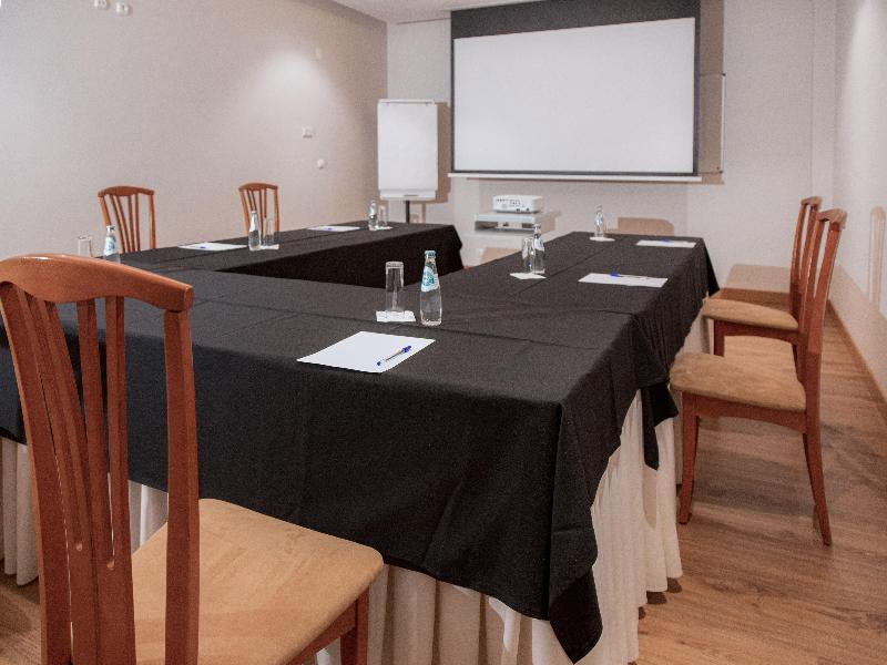 Hotel Covilha Affiliated by Melia - Toplantı
