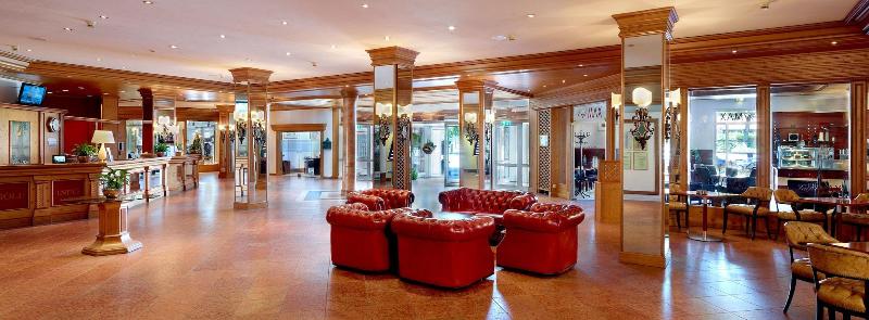 Maximilian Quellness- und Golfhotel - Lobi