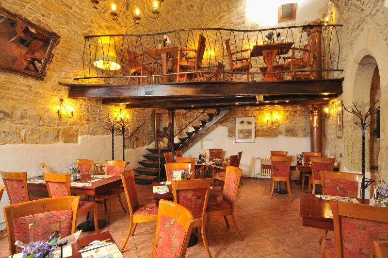 Merchant's Yard Residence - Restoran