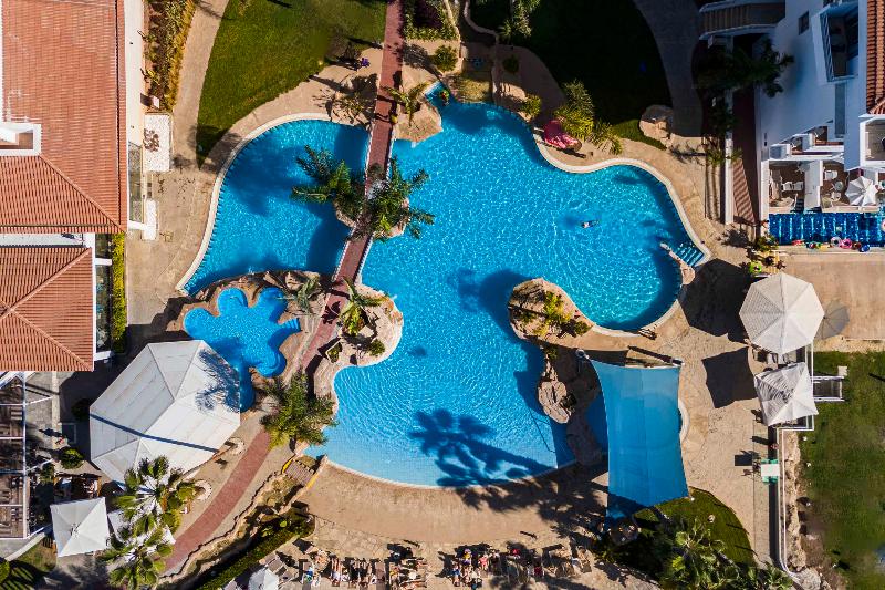 Leonardo Cypria Bay - Genel