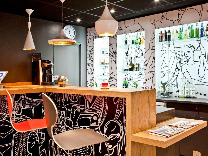 ibis Paris Maine Montparnasse 14. Bölge - Bar
