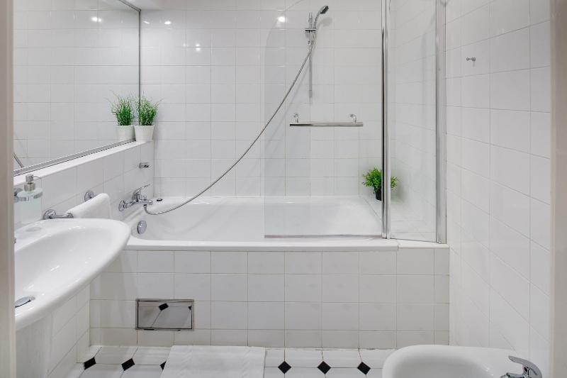 Old Town Square Apartments - Oda