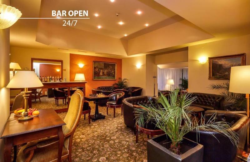 St George - Bar