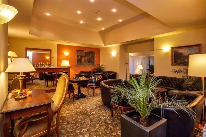 St George - Bar